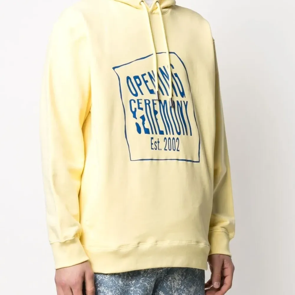 худи с логотипом