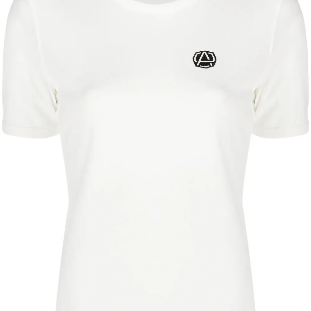 Футболка с нашивкой