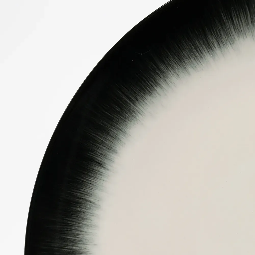 Набор из двух керамических тарелок