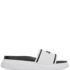 Шлепанцы с тисненым логотипом