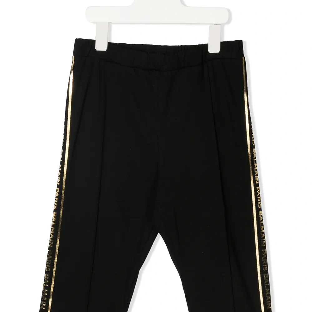 спортивные брюки с лампасами