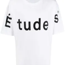 Футболка с логотипом