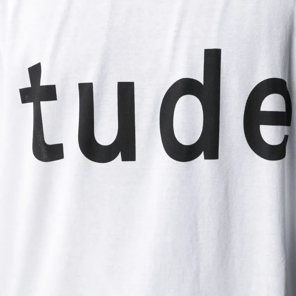 Футболка с логотипом