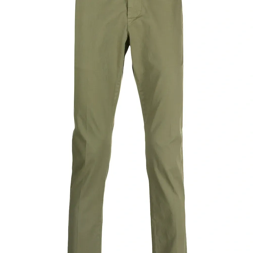 Брюки кроя слим