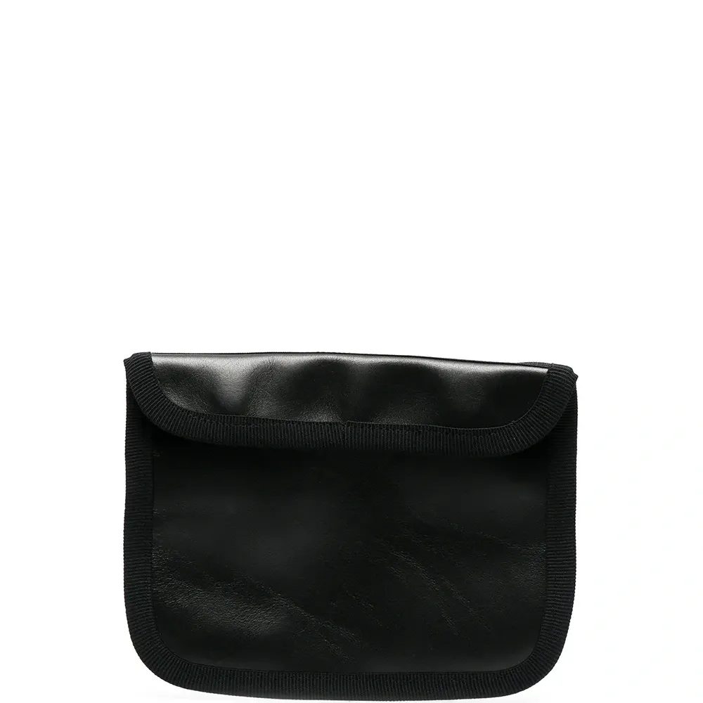 Компактный клатч на молнии