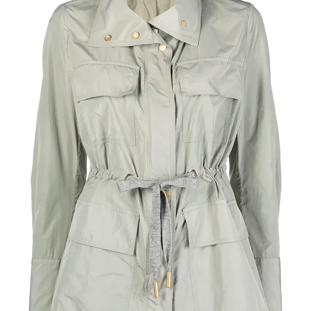 ветровка с завязками