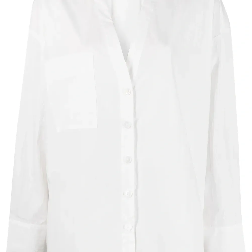 Рубашка свободного кроя с V-образным вырезом