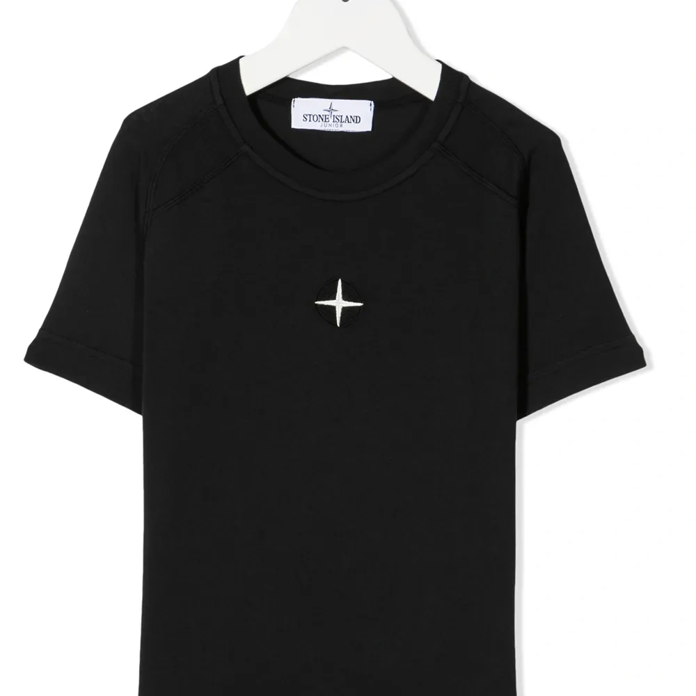 Футболка с короткими рукавами и логотипом