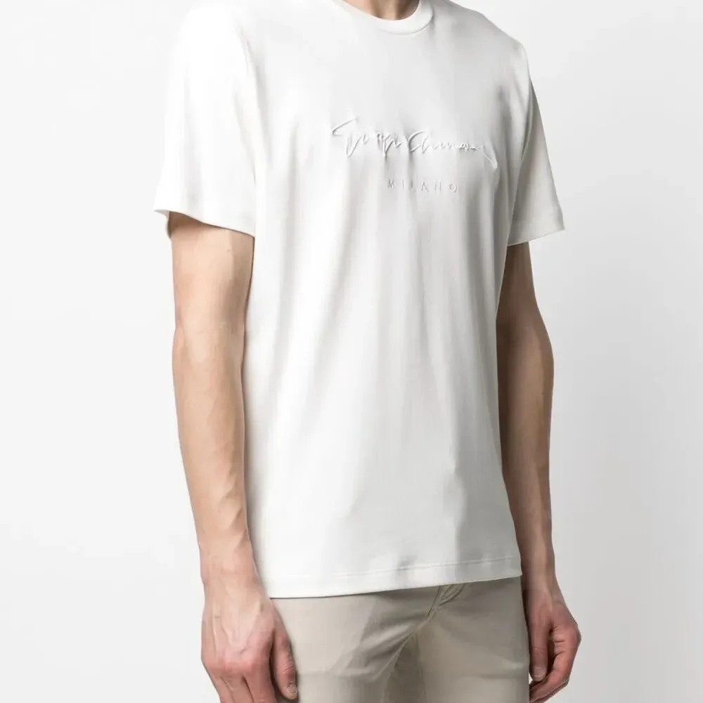 Футболка с вышитым логотипом