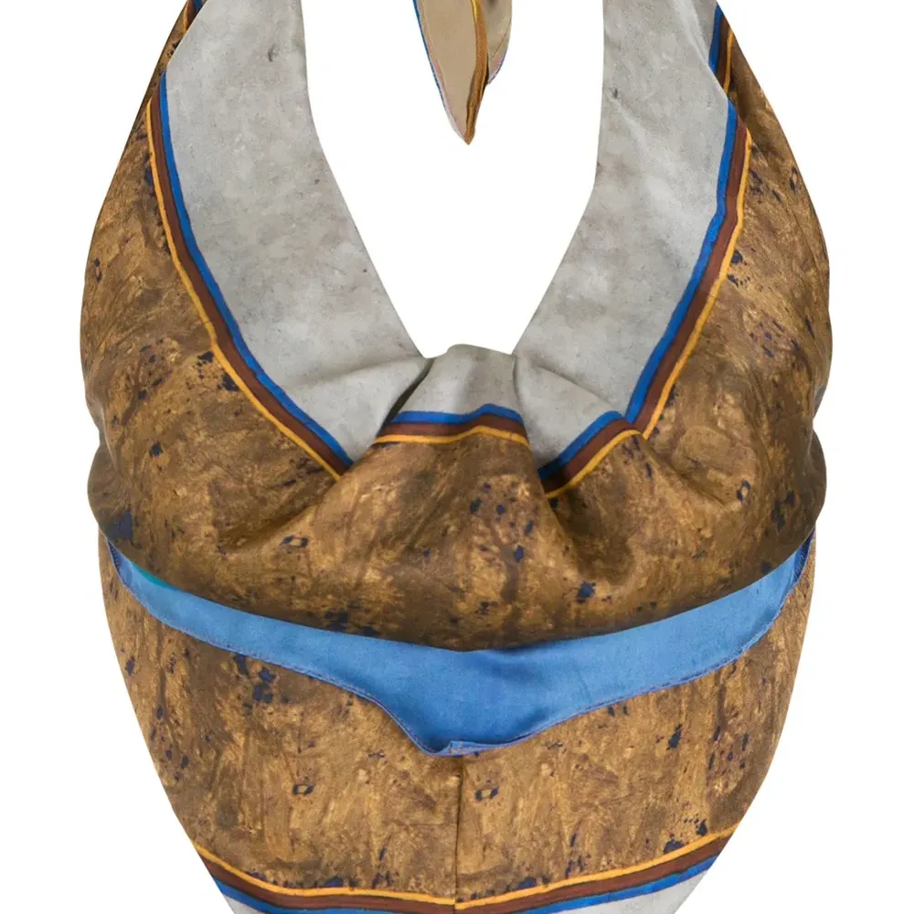 Блузка с вырезом халтер