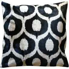 Жаккардовая подушка