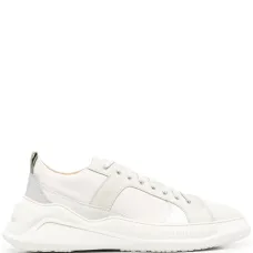 Высокие кроссовки на массивной подошве