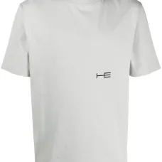 Футболка с логотипом