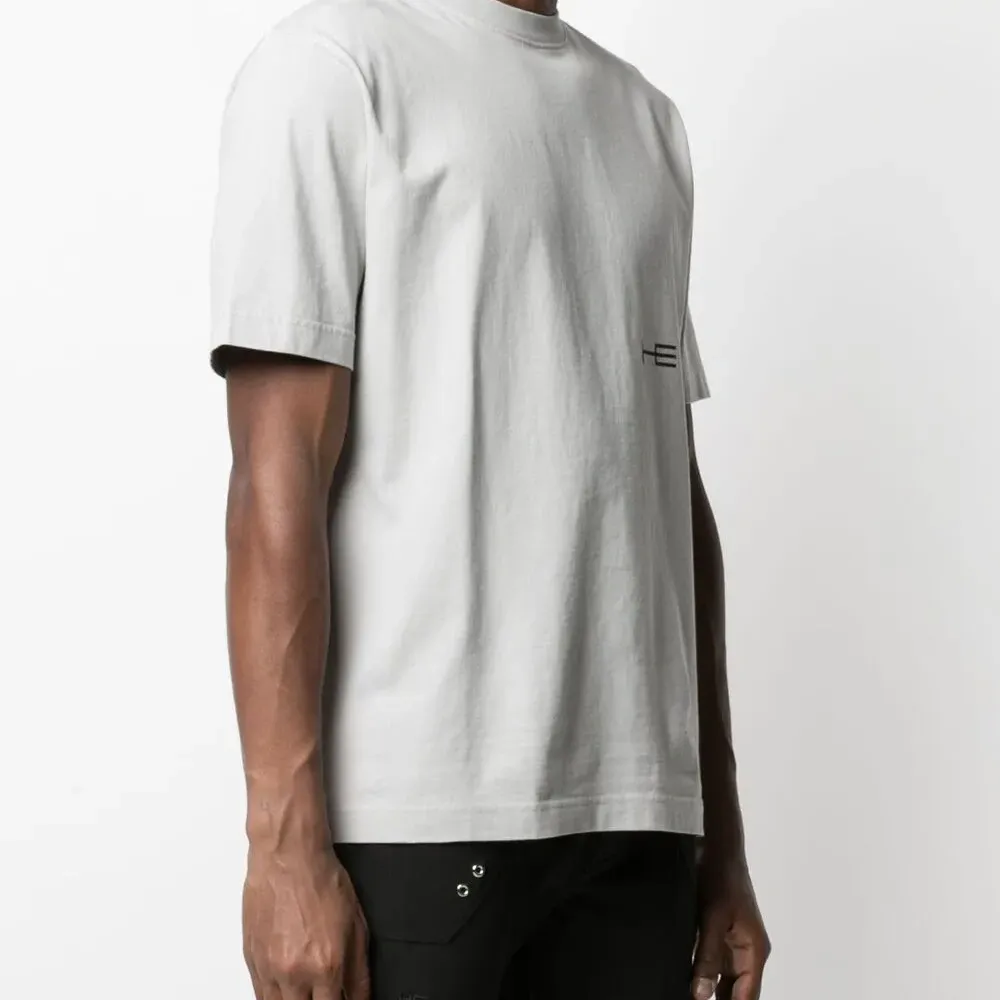 Футболка с логотипом