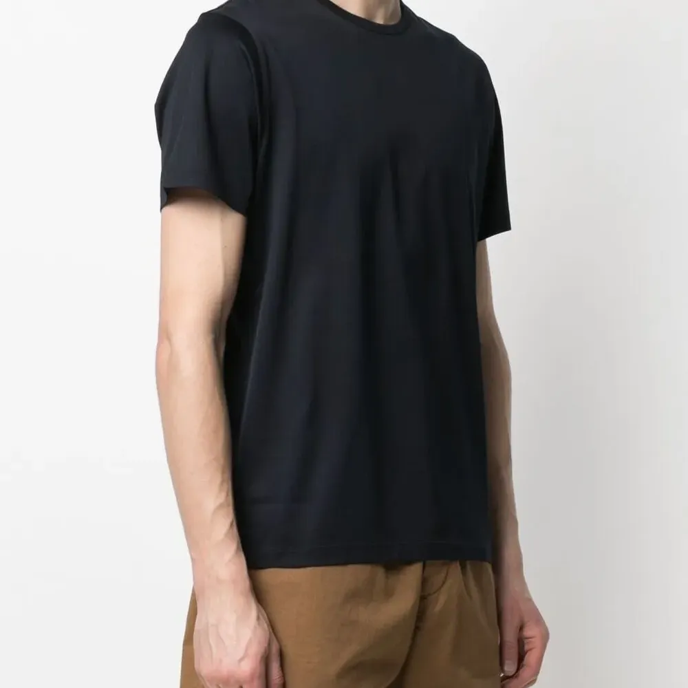 Футболка с круглым вырезом