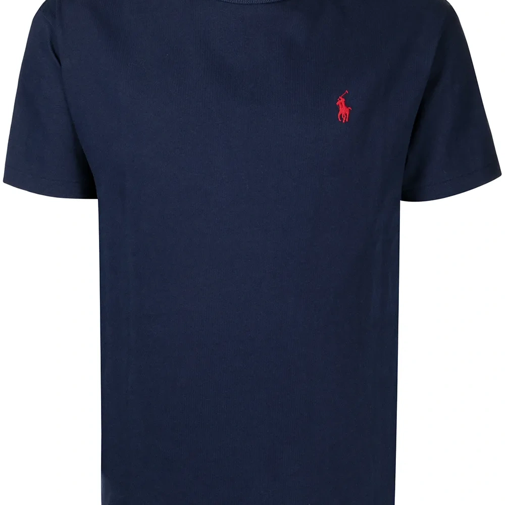 Футболка с вышитым логотипом