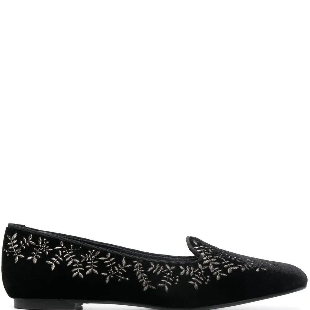 бархатные слиперы из коллаборации с Castañer Hojas