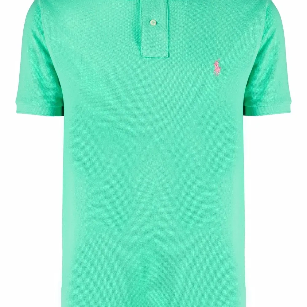 Рубашка поло с вышитым логотипом