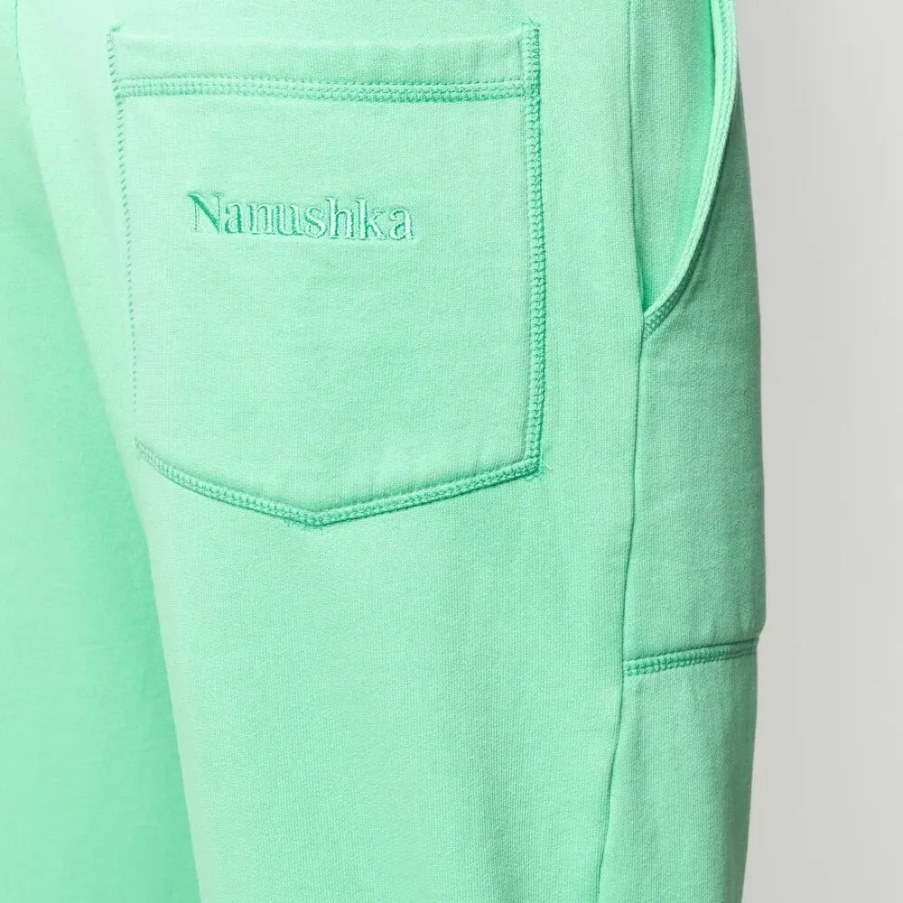 зауженные брюки с завышенной талией