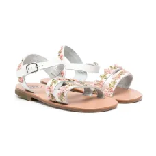 сандалии с цветочной вышивкой