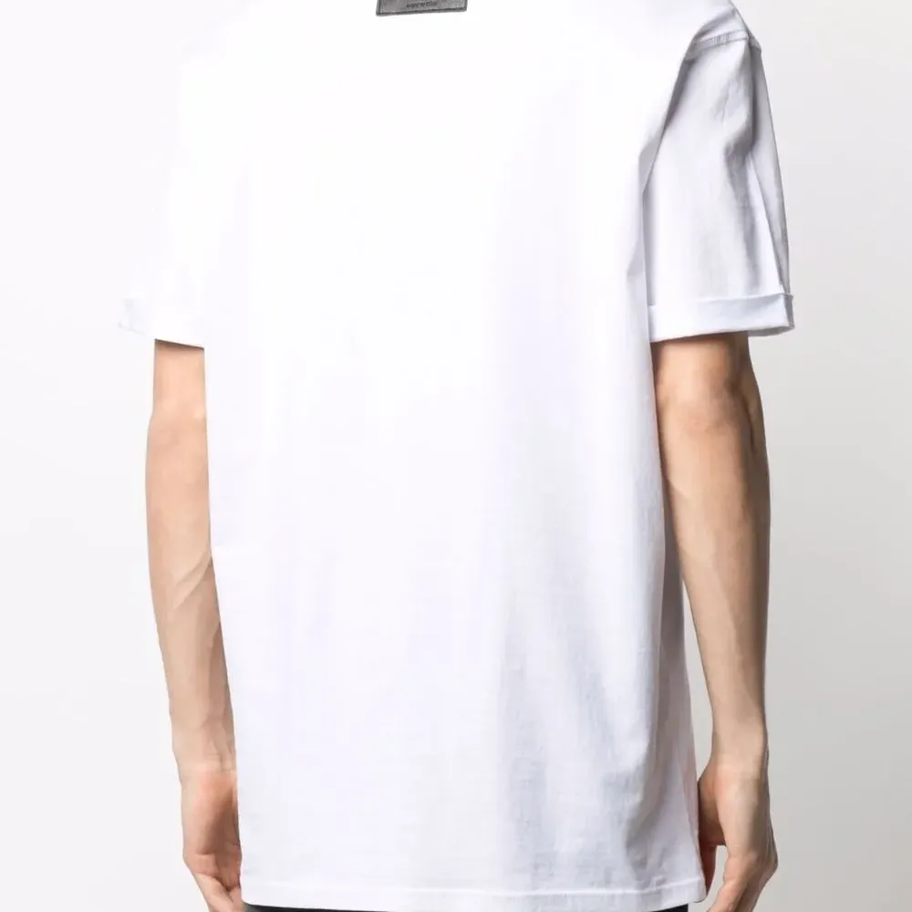 Футболка с вышитым логотипом