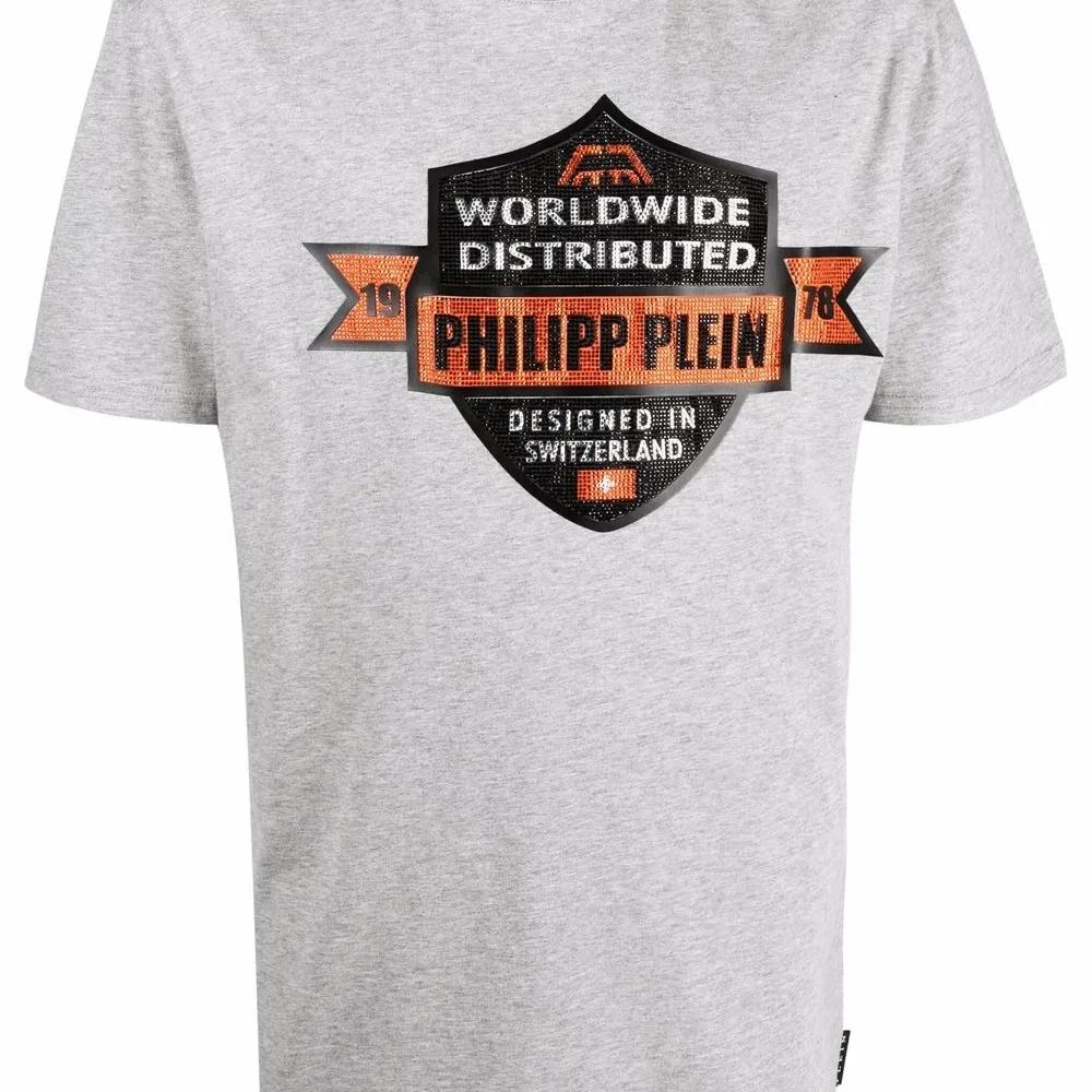 Футболка с надписью