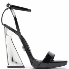 Босоножки на высоком каблуке Босоножки на высоком каблуке