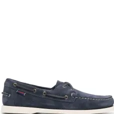 Топсайдеры со шнуровкой