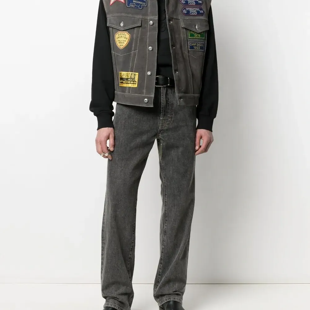 худи с нашивкой-логотипом