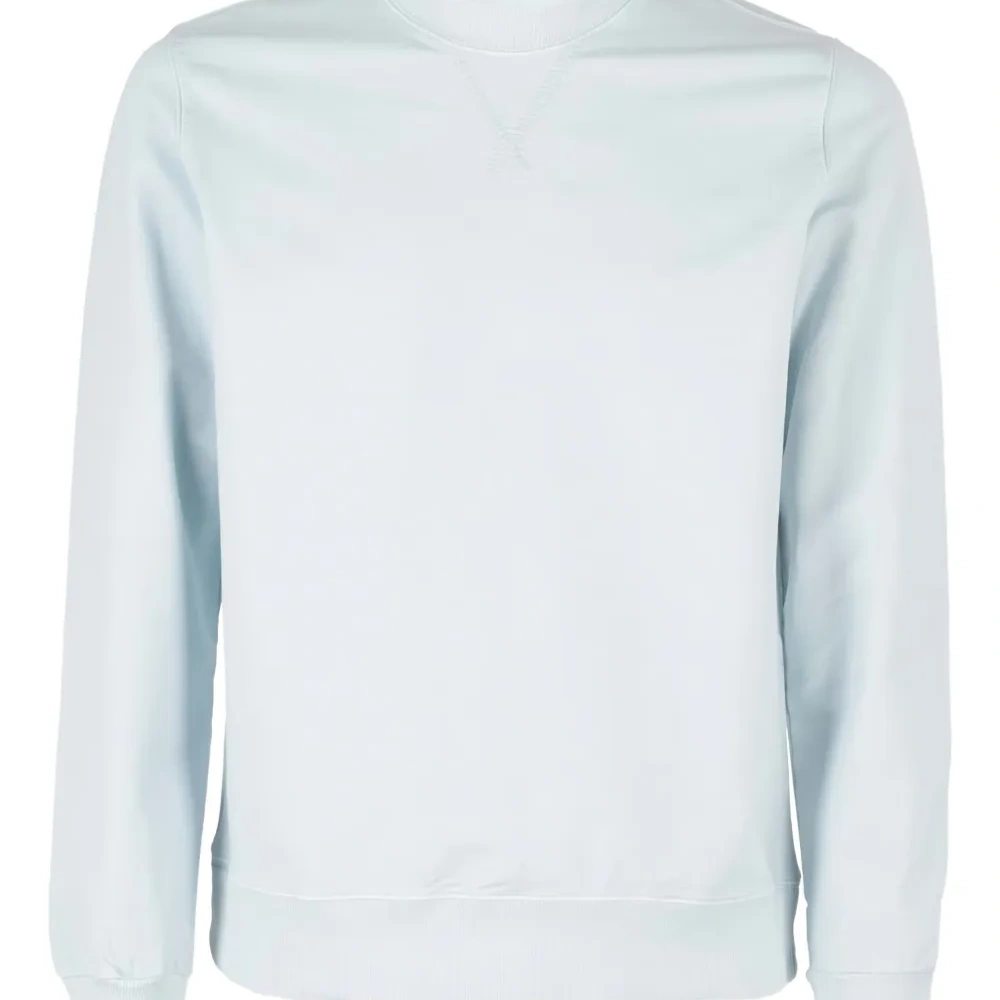 Свитер с круглым вырезом