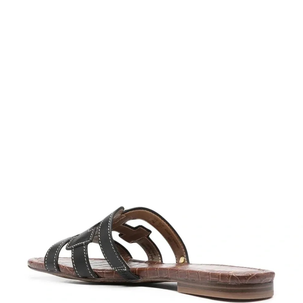 Сандалии с вырезами