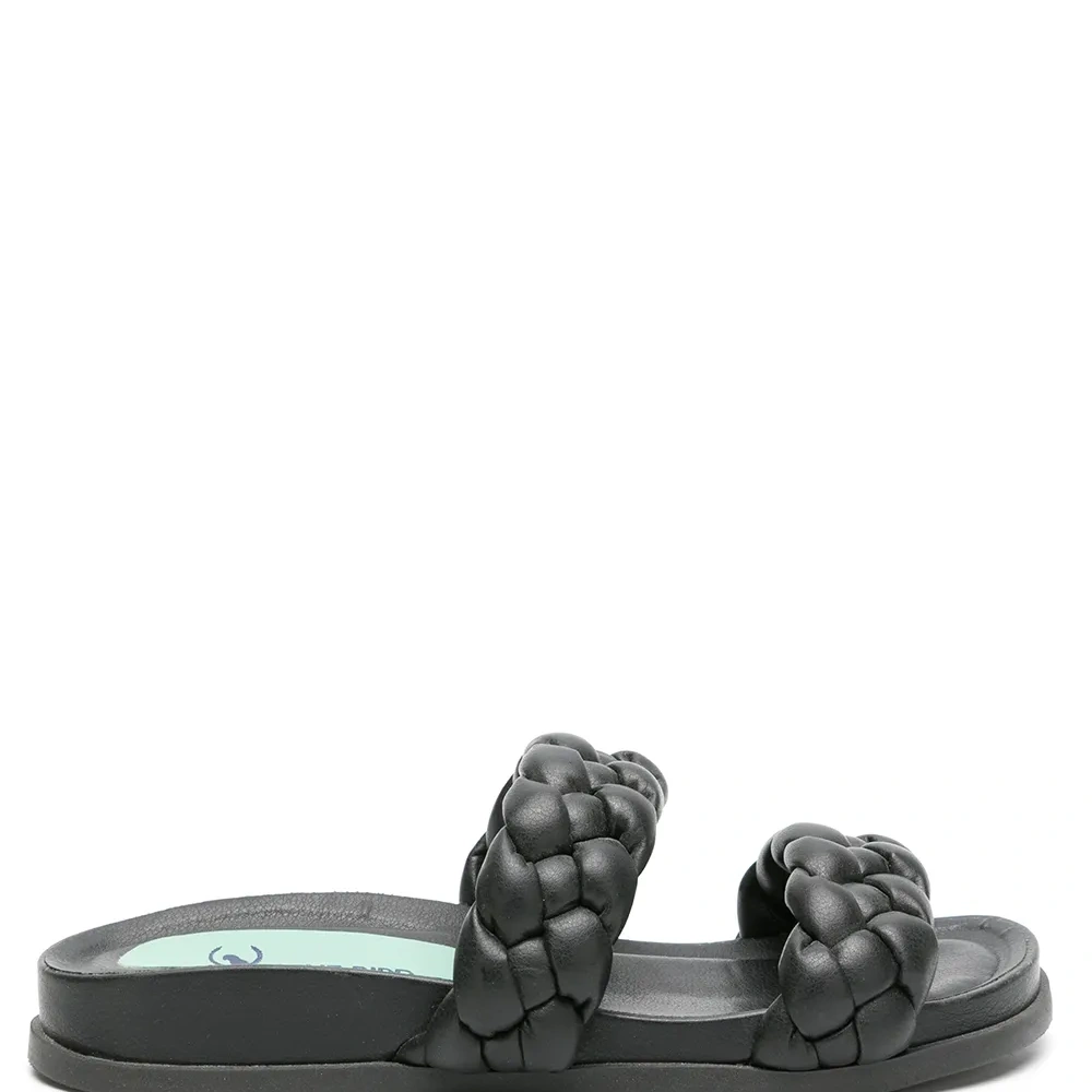 Сандалии с плетеными ремешками