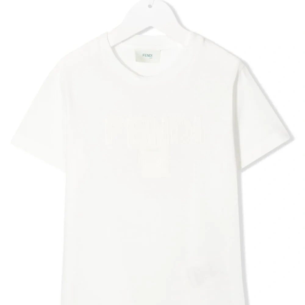 Футболка с логотипом