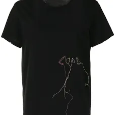 Футболка с вышивкой