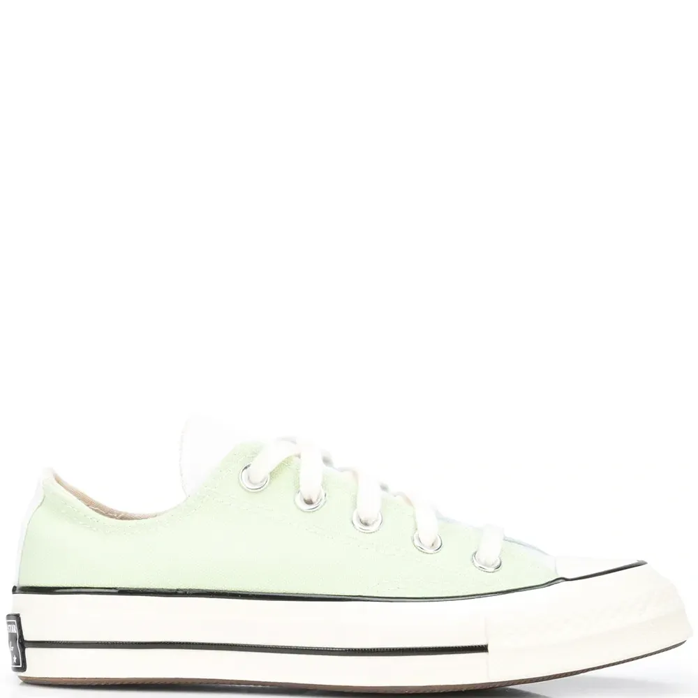 Кеды на шнуровке Кеды на шнуровке