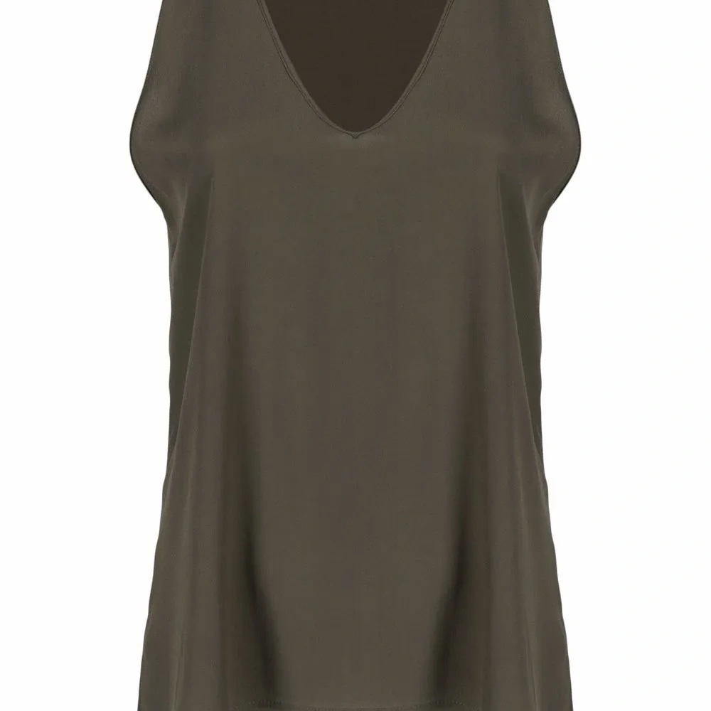 топ с V-образным вырезом