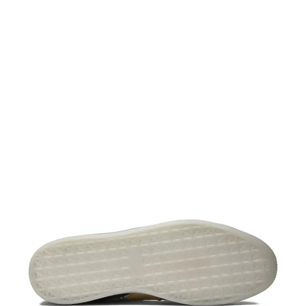 Кроссовки Clyde из коллаборации с Coogi