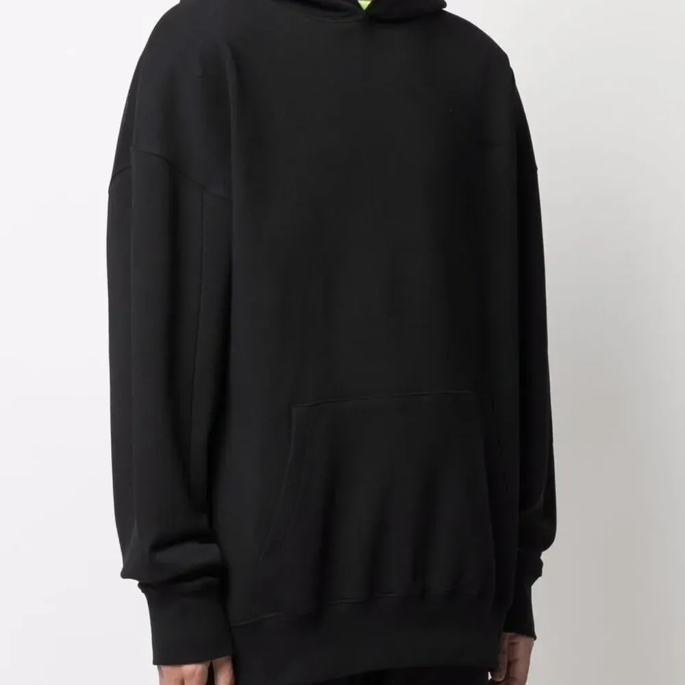 худи с нашивкой-логотипом