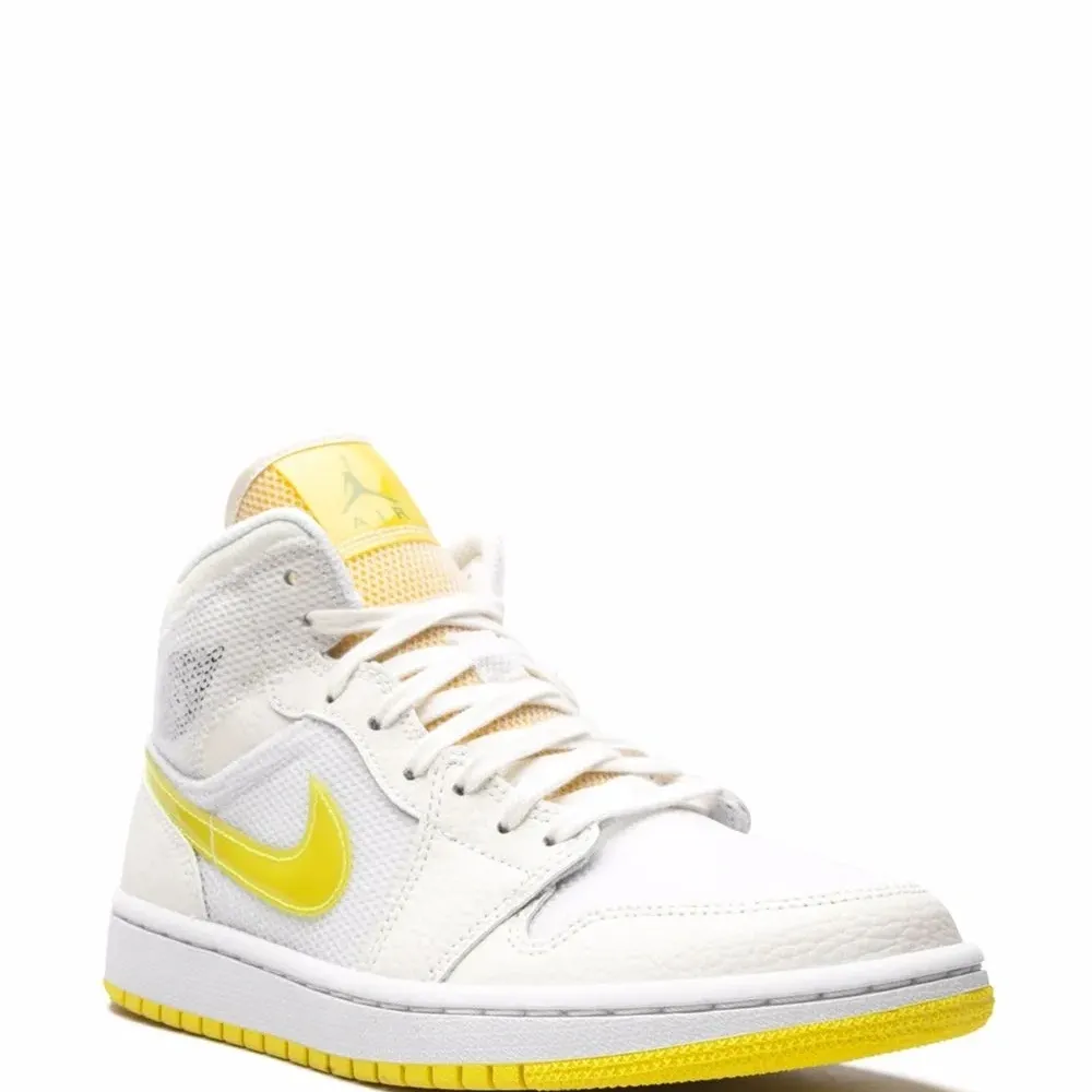 Кроссовки Air Jordan 1 Voltage Yellow
