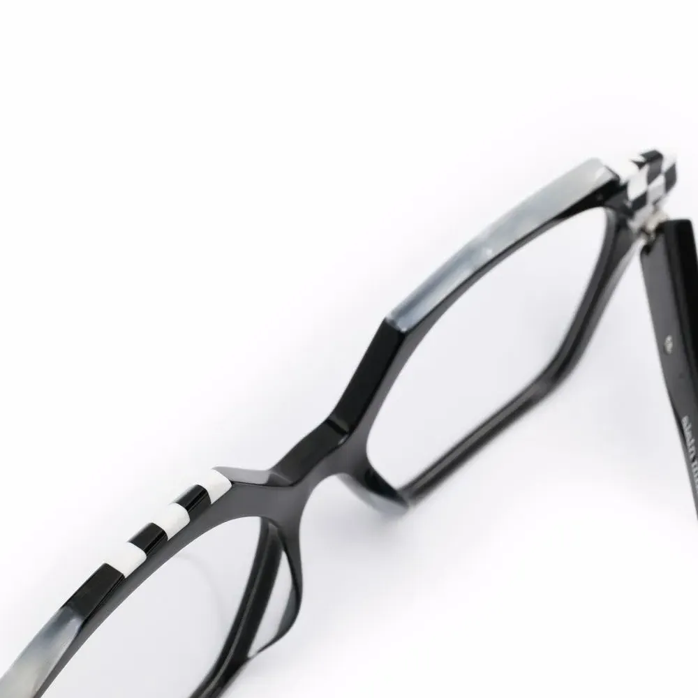 очки в квадратной оправе