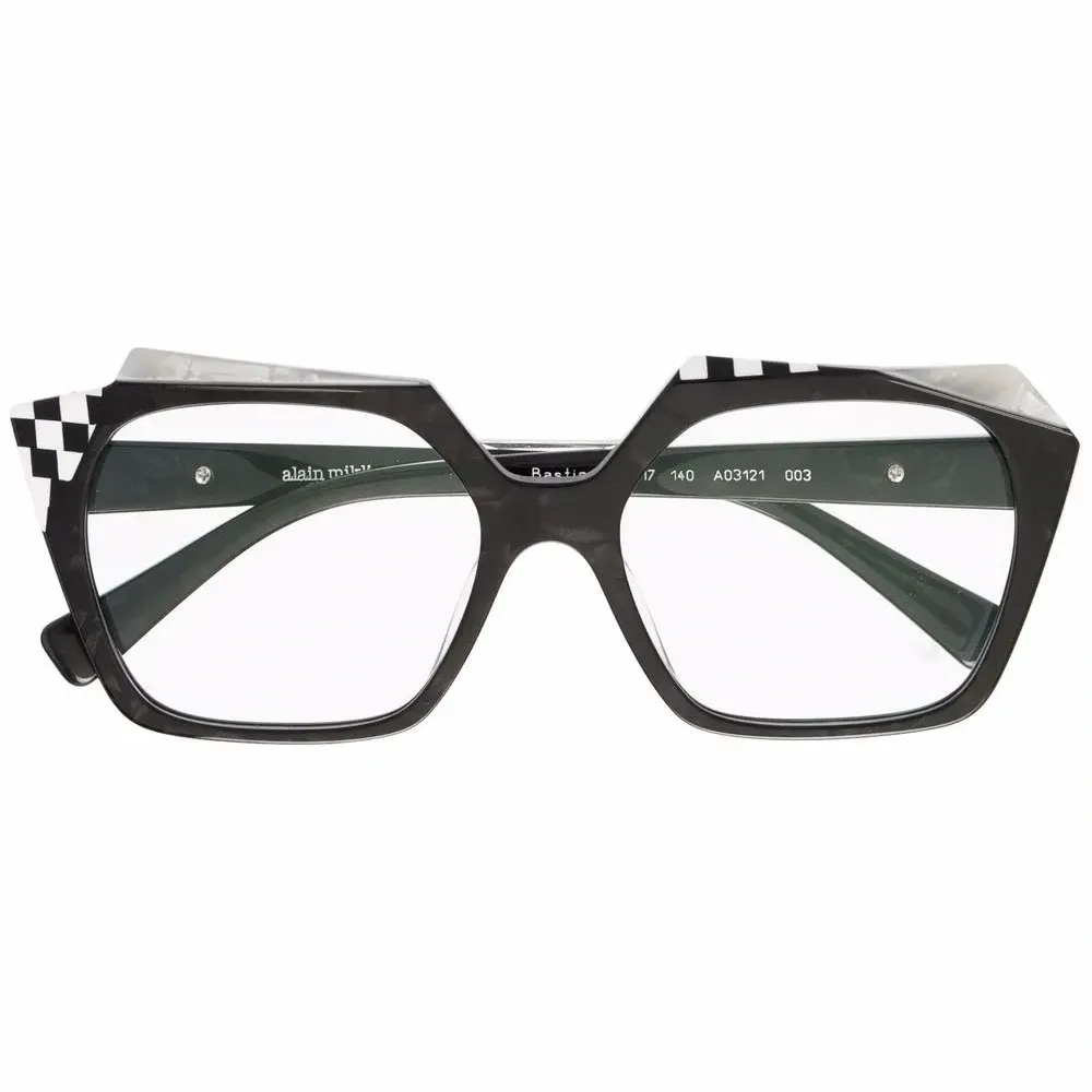 очки в квадратной оправе