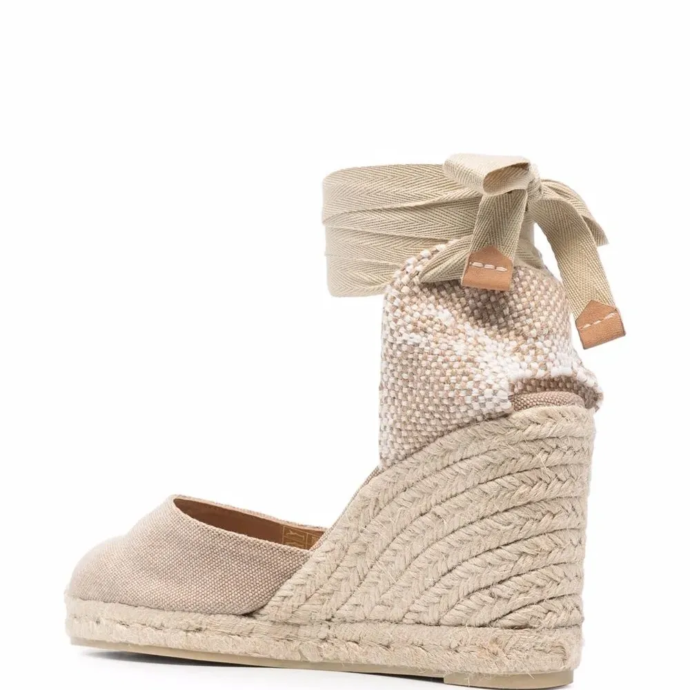 Эспадрильи Carina 90 на танкетке