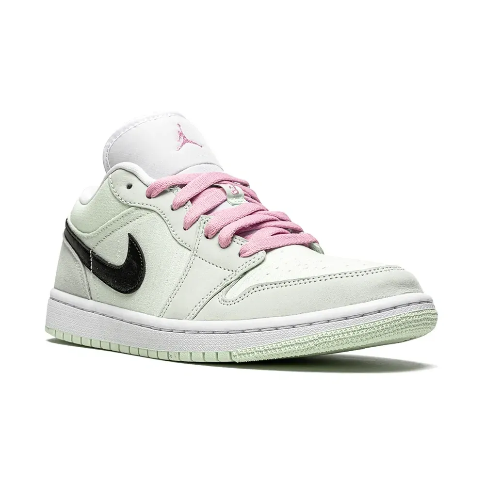 Кроссовки Air Jordan 1 Low SE