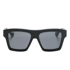 Солнцезащитные очки в квадратной оправе