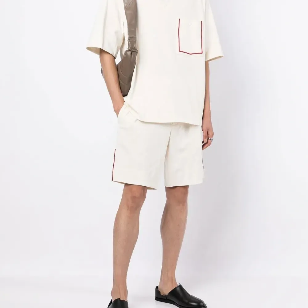 Футболка с контрастной отделкой