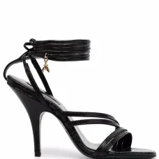 Босоножки на каблуке