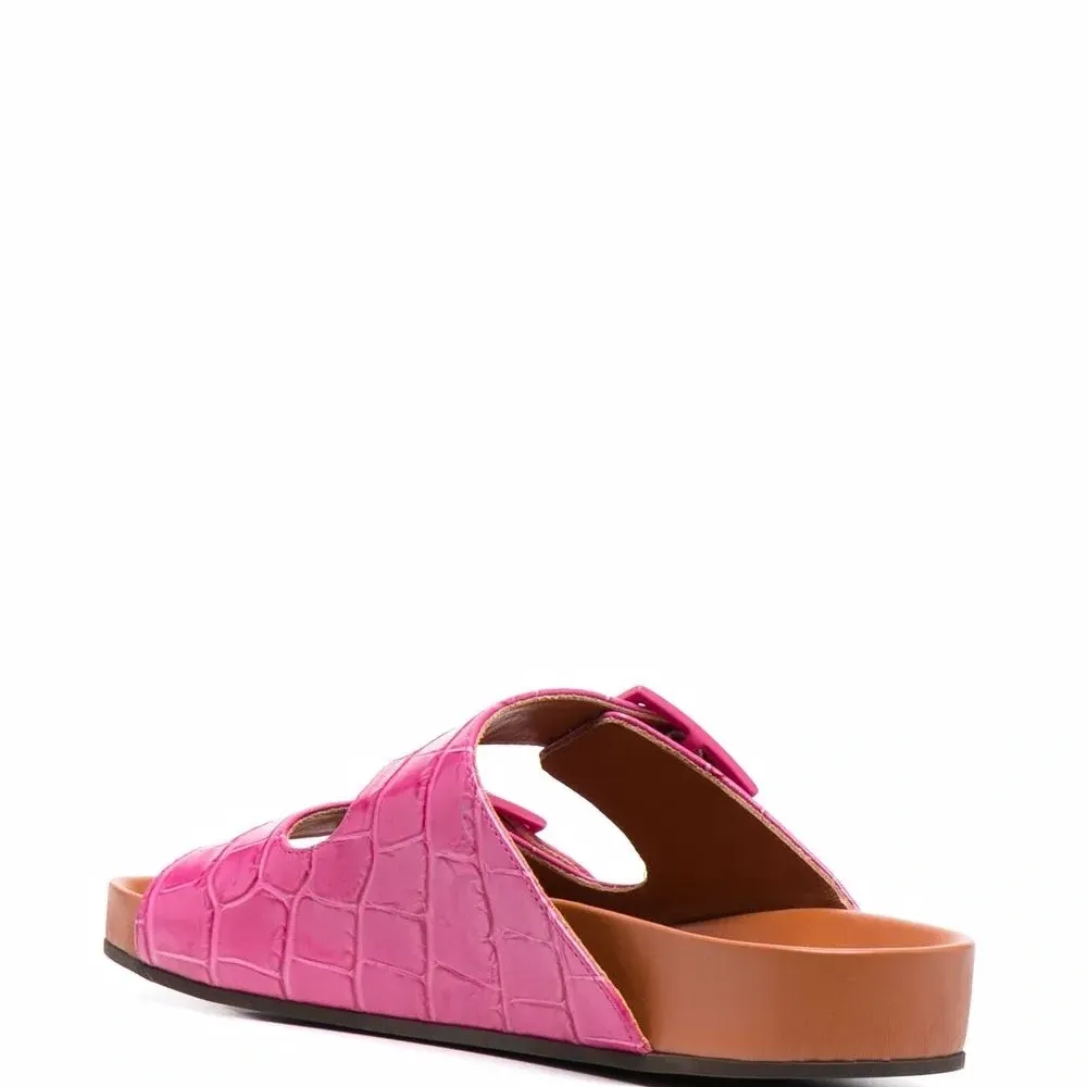 сандалии с тиснением под крокодила