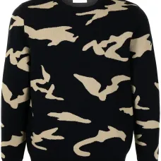 свитер с камуфляжным узором