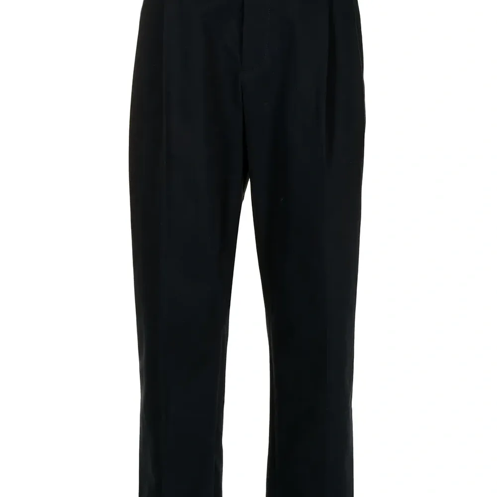 брюки прямого кроя с подворотами