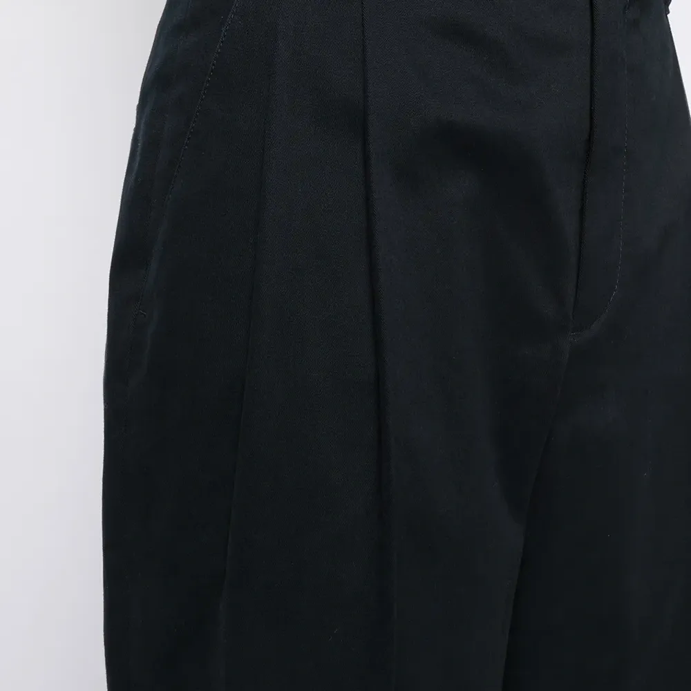 брюки прямого кроя с подворотами